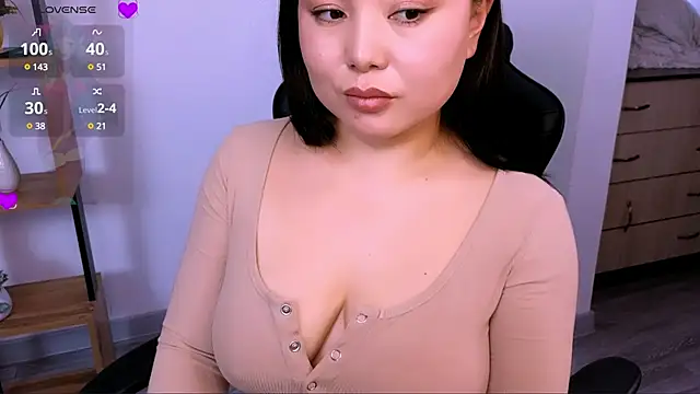 HinaJeen online show from 03/16/25, 05:14