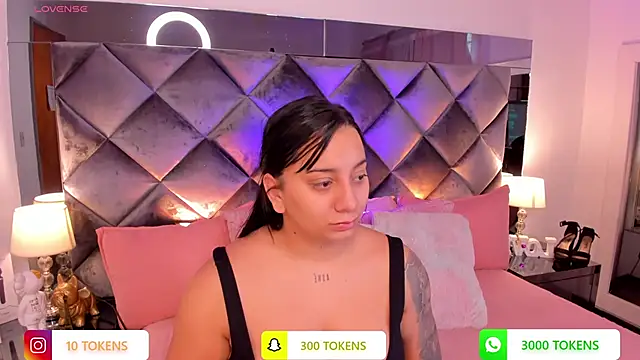 sofhiaa adaams online show from 02/22/25, 05:13