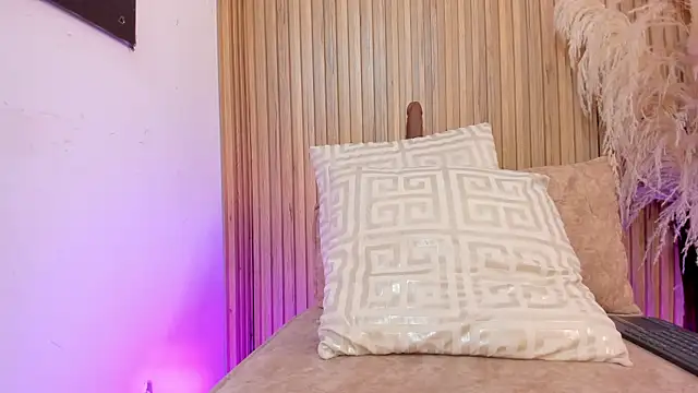 sofhiaa adaams online show from 02/09/26, 11:09