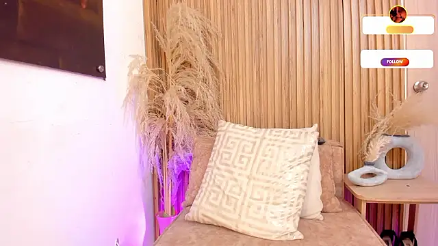 sofhiaa adaams online show from 02/19/26, 10:50