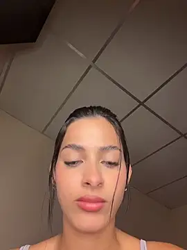 Snapshot of violetta-brown1 chatting on 02/26/26, 03:05 violetta-brown1 online show from 02/26/26, 03:05