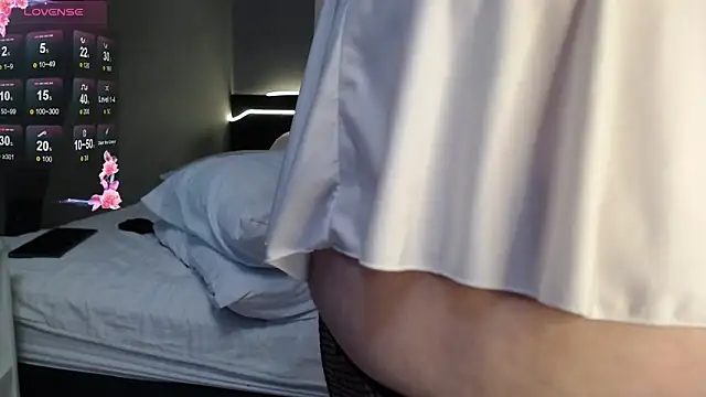 Snapshot of LadySambuca chatting on 12/15/25, 05:34 LadySambuca online show from 12/15/25, 05:34