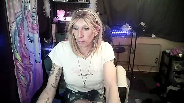 Ombeline1 online show from 03/20/25, 06:42