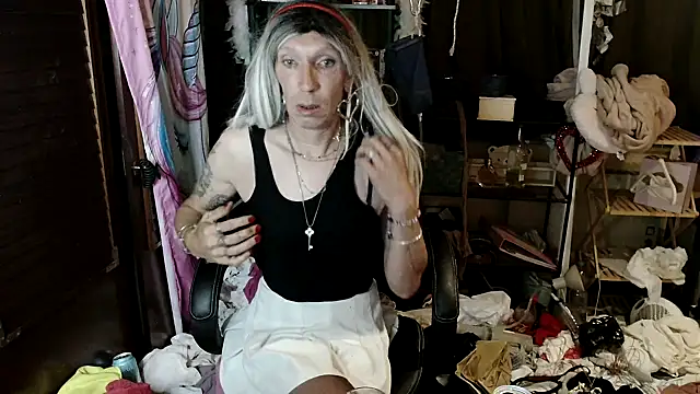 Ombeline1 online show from 09/24/25, 12:58