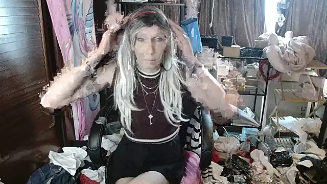 Ombeline1 online show from 10/03/25, 09:17