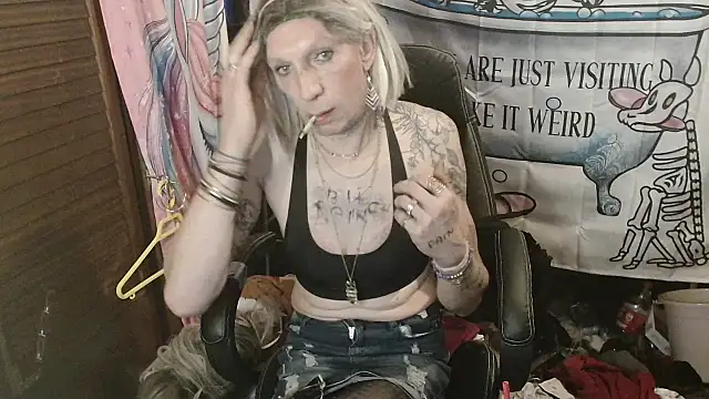 Ombeline1 online show from 02/01/26, 07:18