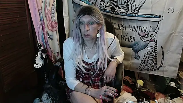 Ombeline1 online show from 03/05/26, 06:15