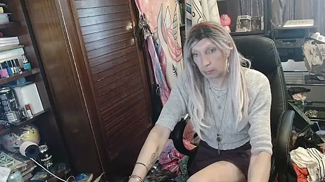 Ombeline1 online show from 04/14/26, 12:44