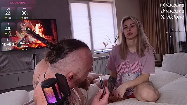 niki7377 online show from 03/29/26, 06:24