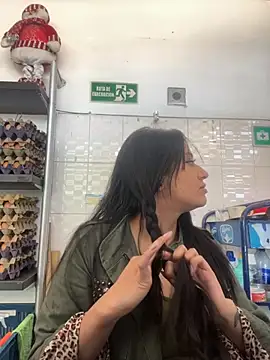 Snapshot of Juana19 chatting on 09/25/25, 03:16 Juana19 online show from 09/25/25, 03:16