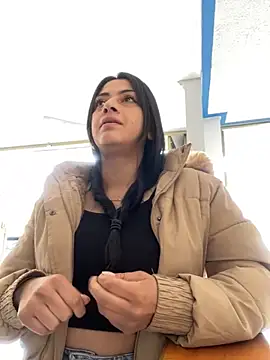 Snapshot of Juana19 chatting on 10/22/25, 02:50 Juana19 online show from 10/22/25, 02:50