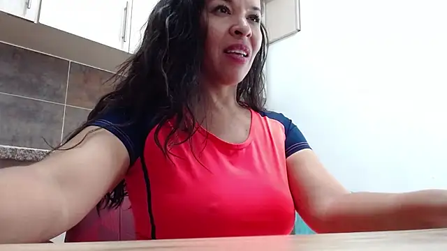 Snapshot of Lizeth_Bels chatting on 03/05/25, 09:59 Lizeth Bels online show from 03/05/25, 09:59