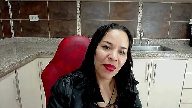 Snapshot of Lizeth_Bels chatting on 03/17/25, 05:49 Lizeth Bels online show from 03/17/25, 05:49