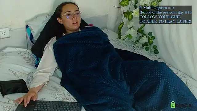 Hot Candy  online show from 04/23/26, 03:52