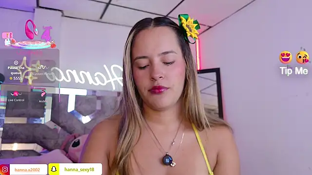 Snapshot of hanna_sex18 chatting on 03/21/26, 08:52 hanna sex18 online show from 03/21/26, 08:52