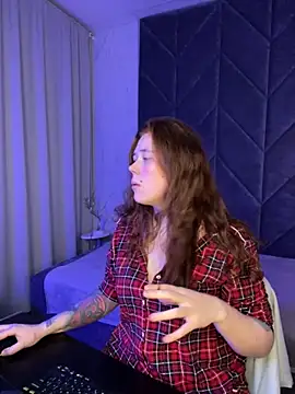 SophiePure online show from 10/23/25, 08:29