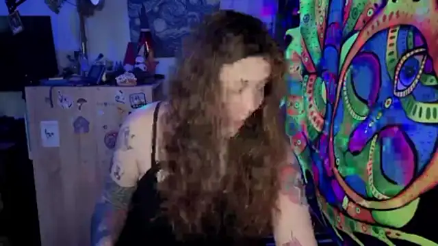 SophiePure online show from 05/18/26, 11:27