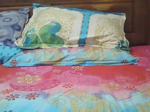 Nuttysub online show from 12/17/25, 01:55