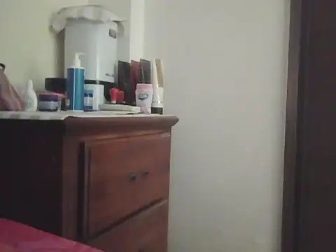 Snapshot of Nuttysub chatting on 06/11/26, 02:33 Nuttysub online show from 06/11/26, 02:33
