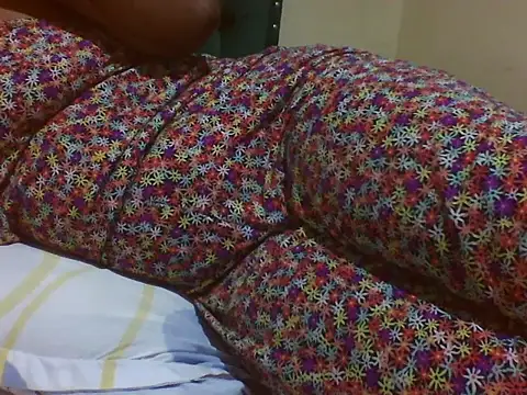 Sexy Riri online show from 04/08/26, 11:27