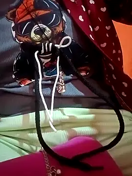 Snapshot of Mangla_Bhabhi chatting on 12/28/24, 07:11 Mangla Bhabhi online show from 12/28/24, 07:11