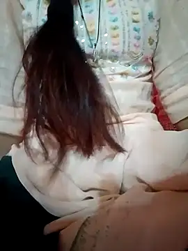 Snapshot of Mangla_Bhabhi chatting on 02/19/25, 02:01 Mangla Bhabhi online show from 02/19/25, 02:01