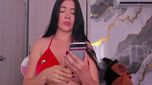 Snapshot of MorganAbbiie_ chatting on 10/23/25, 08:07 MorganAbbiie online show from 10/23/25, 08:07