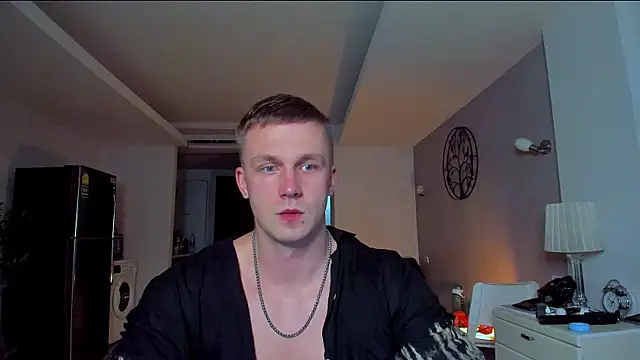 Snapshot of Samuel_Andrew chatting on 06/21/26, 02:14 Samuel Andrew online show from 06/21/26, 02:14