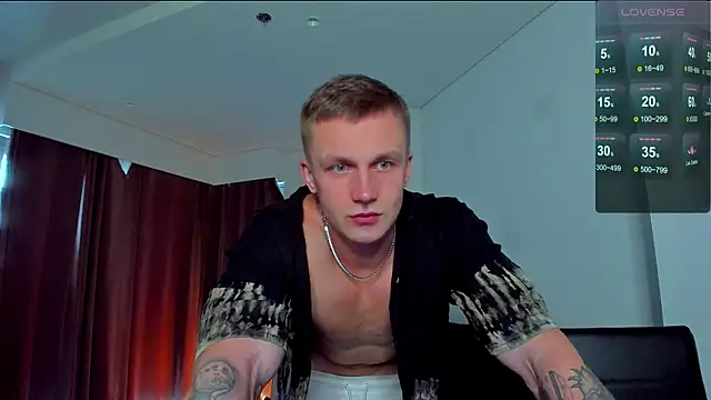 Snapshot of Samuel_Andrew chatting on 07/14/26, 06:07 Samuel Andrew online show from 07/14/26, 06:07
