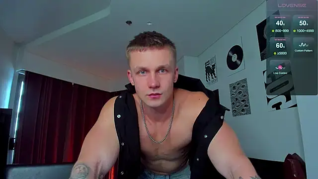 Snapshot of Samuel_Andrew chatting on 07/31/26, 05:51 Samuel Andrew online show from 07/31/26, 05:51
