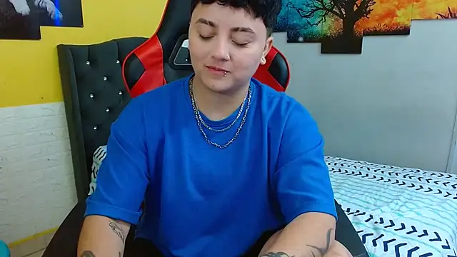 isabeautyx19 online show from 10/30/25, 02:02