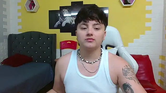 isabeautyx19 online show from 04/15/26, 08:20