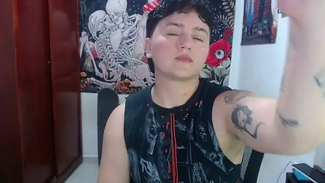 isabeautyx19 online show from 04/19/26, 11:18