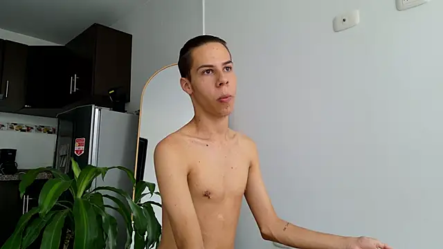 grey   27 online show from 03/04/25, 05:24