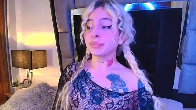 Snapshot of Bonnie_vega chatting on 03/16/25, 06:12 Bonnie vega online show from 03/16/25, 06:12