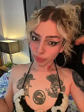 Snapshot of Bonnie_vega chatting on 11/13/25, 10:41 Bonnie vega online show from 11/13/25, 10:41