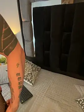 Snapshot of Bonnie_vega chatting on 11/27/25, 08:22 Bonnie vega online show from 11/27/25, 08:22