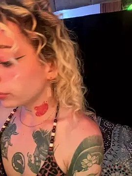 Snapshot of Bonnie_vega chatting on 01/10/26, 08:32 Bonnie vega online show from 01/10/26, 08:32