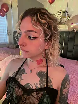 Snapshot of Bonnie_vega chatting on 02/06/26, 08:23 Bonnie vega online show from 02/06/26, 08:23