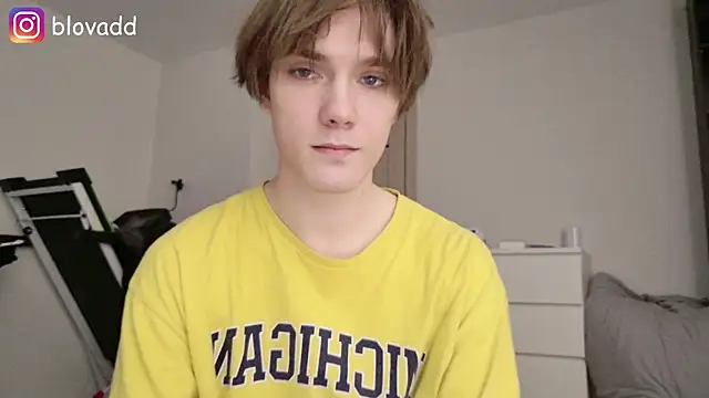 callmenineoneseven online show from 05/25/26, 06:58