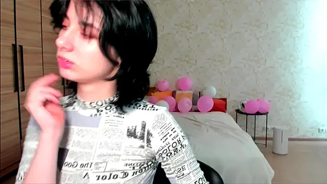 JulisSweet online show from 02/15/25, 07:27