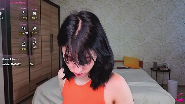 JulisSweet online show from 11/24/25, 08:03