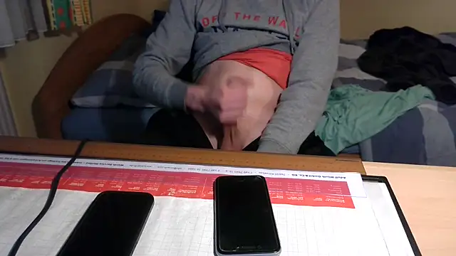 Snapshot of SissyStefanie chatting on 12/16/24, 05:54 SissyStefanie online show from 12/16/24, 05:54