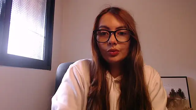 lalawhitte online show from 04/23/26, 12:29