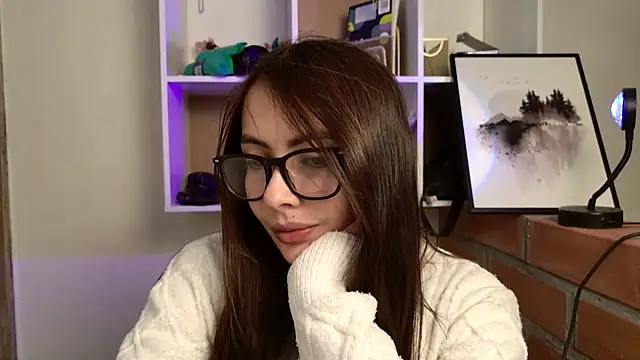 Snapshot of lalawhitte chatting on 07/09/26, 04:55 lalawhitte online show from 07/09/26, 04:55