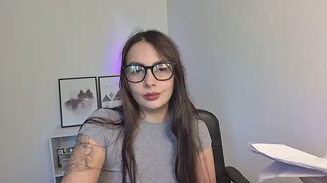 Snapshot of lalawhitte chatting on 07/16/26, 06:14 lalawhitte online show from 07/16/26, 06:14