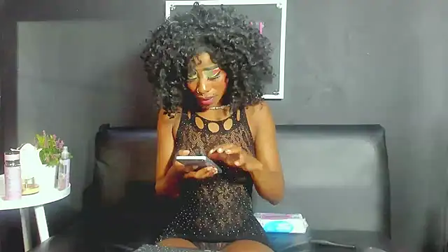 Snapshot of Ebonydollxx chatting on 09/09/25, 10:04 Ebonydollxx online show from 09/09/25, 10:04