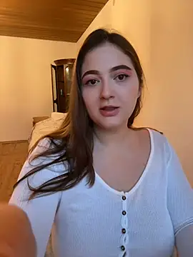 Snapshot of Kamilla_Loop chatting on 01/11/25, 03:31 Kamilla Loop online show from 01/11/25, 03:31