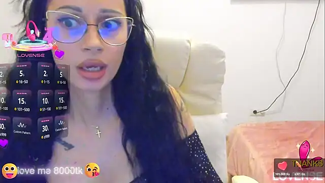 kissnicol32 online show from 11/19/25, 03:45