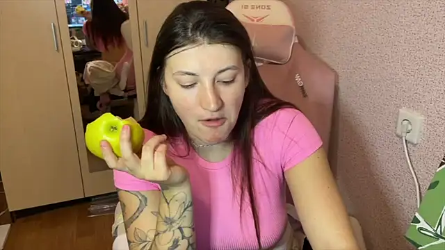 Katrin  kiss online show from 02/16/26, 03:41